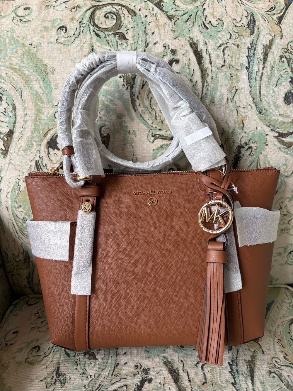 Michael Kors Sullivan Signature Logo Top Zip Small Tote Bag Luggage Color New